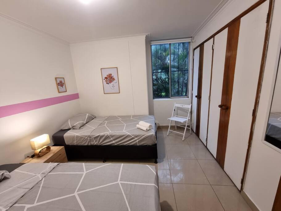 Appartamento El Jardin De Manila Medellín Esterno foto