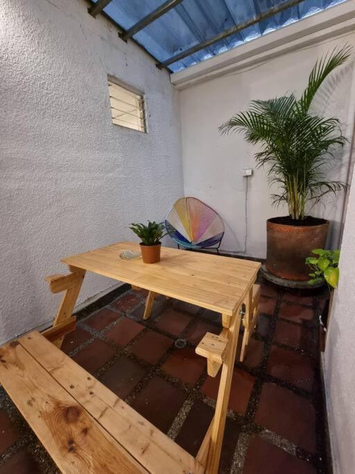 Appartamento El Jardin De Manila Medellín Esterno foto