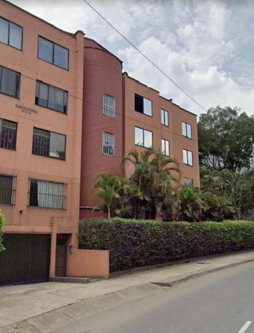 Appartamento El Jardin De Manila Medellín Esterno foto