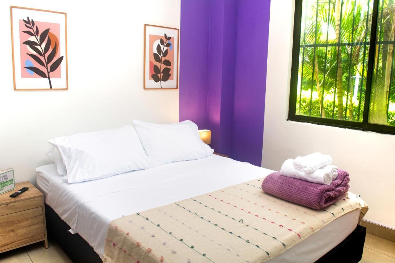 Appartamento El Jardin De Manila Medellín Esterno foto